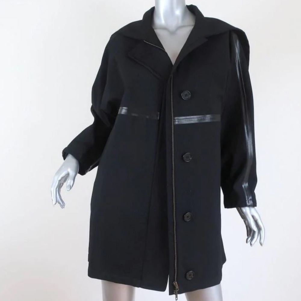 Stella McCartney Black Jacket Sz 38 | Oversized in style, incredibly versatile.